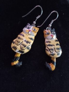 Hand-Painted Yellow Cat Dangle Earrings - Cute Cat Jewelry